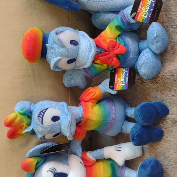 Disney Plush Pride Collection - Picture 3 of 4